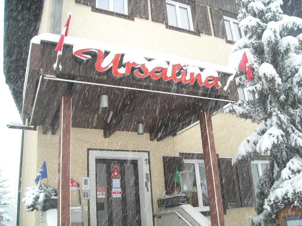 贾尼乌尔萨利纳酒店 拉格斯 外观 照片